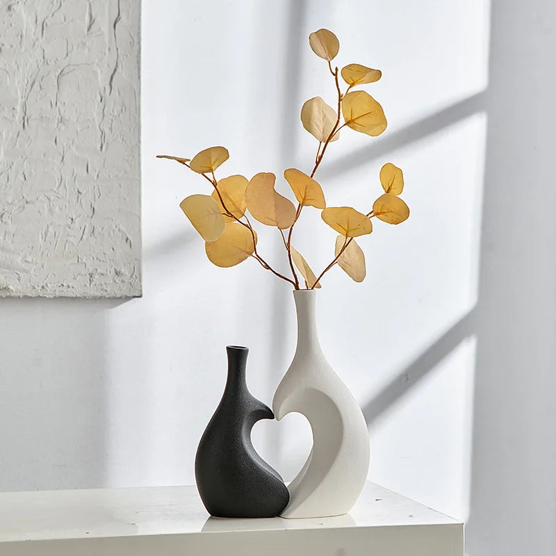 Modern Design Heart-shaped Hollow Vase Luxury Home Accessories Decoration Living Room Ornaments Crafts Home Decor Gift