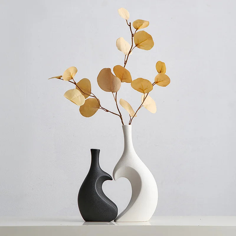 Modern Design Heart-shaped Hollow Vase Luxury Home Accessories Decoration Living Room Ornaments Crafts Home Decor Gift