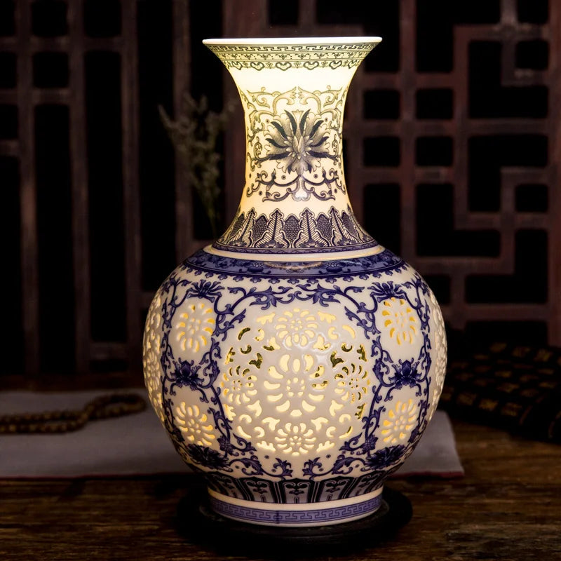 Jingdezhen Hollow Ceramic Vase Chinese Blue And White  Pierced Vase Living Room Decoration Porcelain Flower Vase