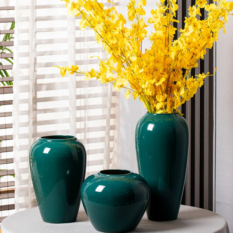 Nordic Ceramic Vase Mini Green Chinese Round Interior Pottery Vase Luxury Decoration Salon Maison Luxe Living Room Decoration