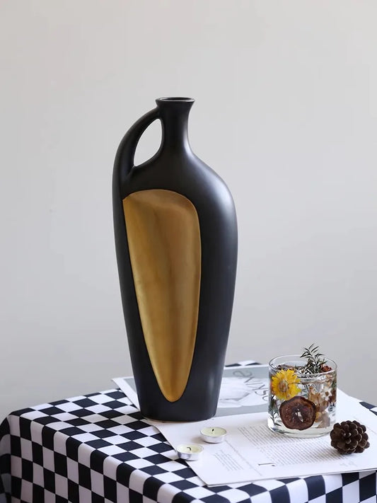 Black and gold vases, ceramic flower arrangements, living room, porch cabinets, light luxury, retro creative decorations and orn