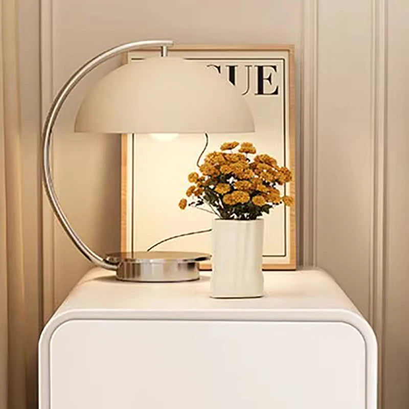 European Design Bedside Table Modern Indoor White Unique Living Room Filing Cabinets Office Mesitas De Noche Bedroom Furniture