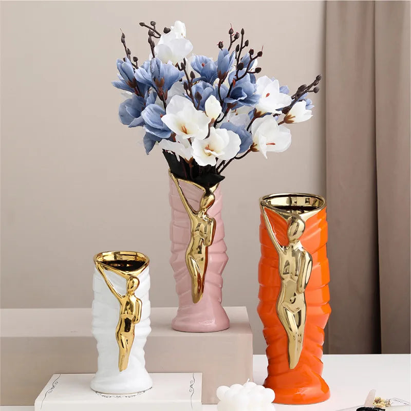 Nordic ceramic vases with luxurious and creative designs, modern and simple high-end flower arrangements, living room, TV cabine