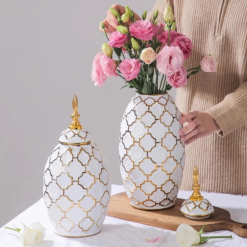 Luxury Electroplated Gold Plaid Ceramic General Jar Artwork Storage Jar Hotel Display Vase Home Decoration Dry Flower Vase