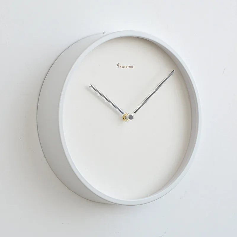 Nordic Modern Minimalist Wall Clock Ins Living Room Light Luxury Mute Clock Metal Fashion Personality Simple  White Wall Clocks