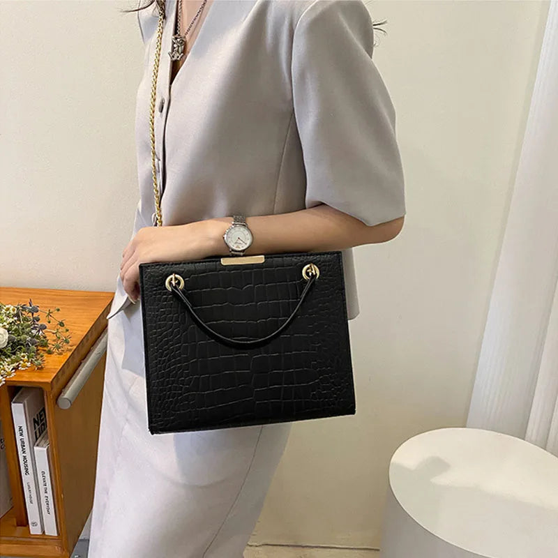 New Women shoulder Bag for 2024 tote  luxury designer handbag Large capacity soft leather women's saddle bag crossbody Tote bags