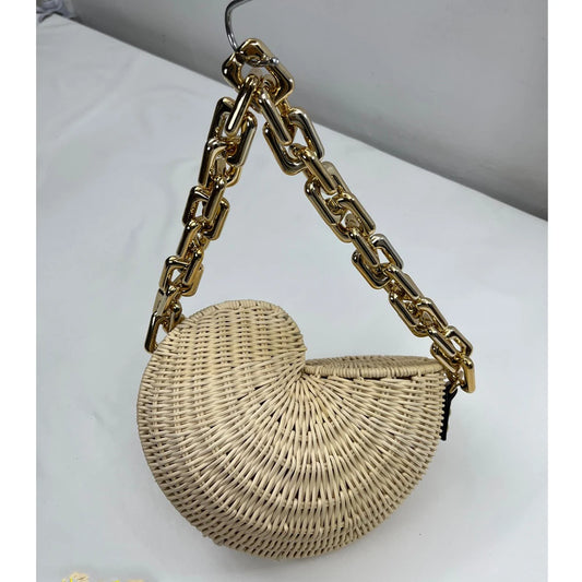 Luxury Conch Rattan Handbags Bohemian Shell Straw Bags for Women Thick Chains Shoulder Bag Wicker Woven Beach Designer Bag Tote