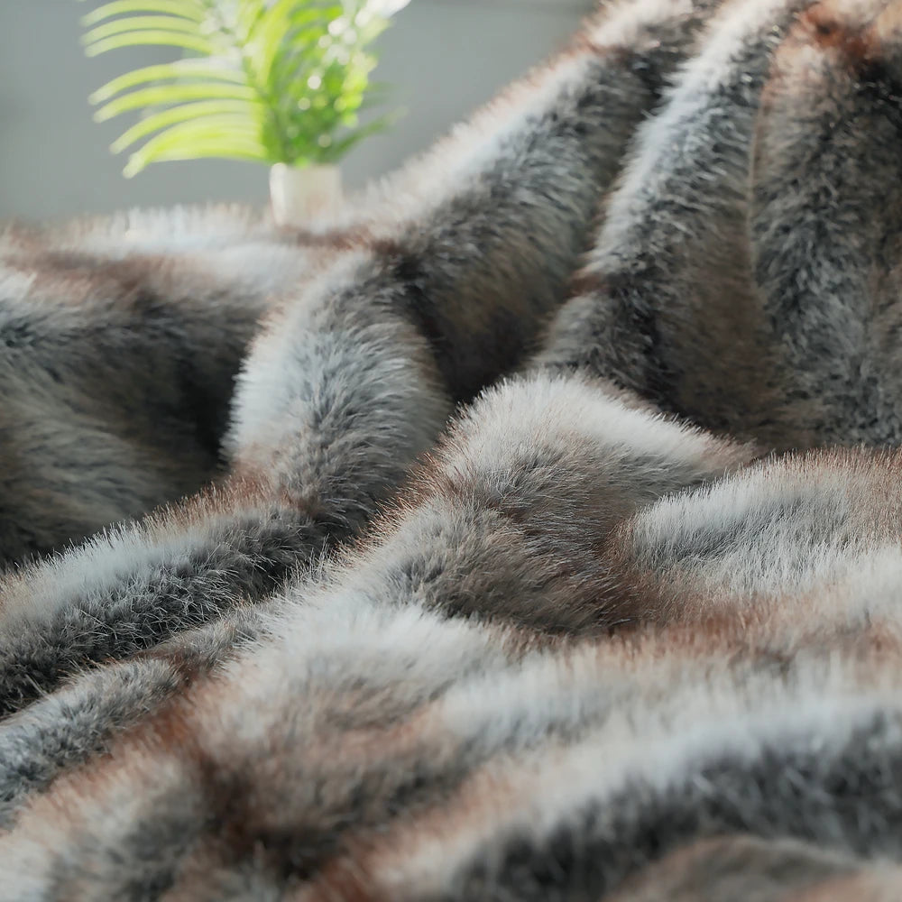 Faux Fur Blanket Luxury Throw Blanket Winter Thick Warm Sofa Blankets Bed Plaid Bedspread on the Bed Home Decora