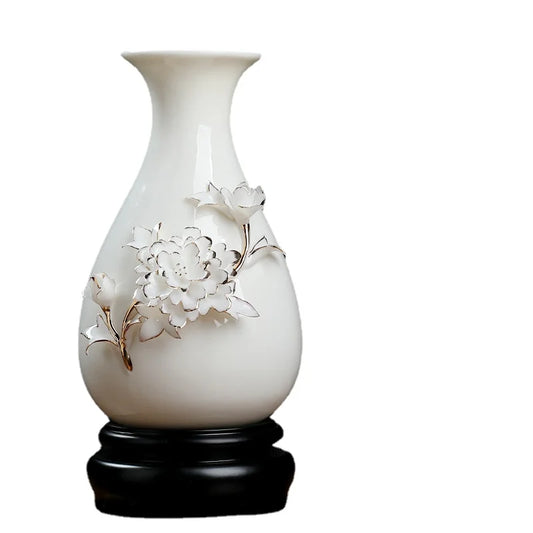 Luxury Ceramic Vase Living Room Dining Table Decor with New Chinese Style White Porcelain Gold Accent Dried Flower Arrangement