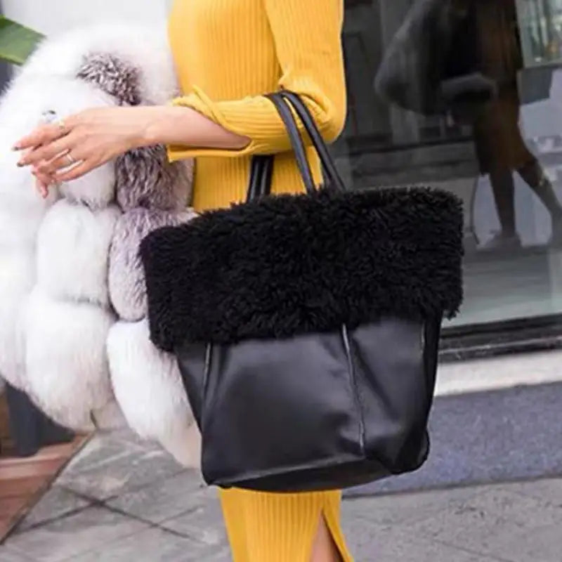 2024 Luxury Brand Women's Bag, Fashionable New And High-quality Fur Bucket Tote Bag, Famous Designer Leather Handbag For Women