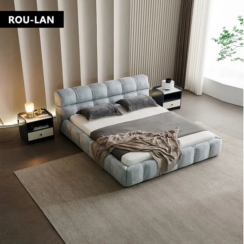 Modern minimalist fabric bed Modern master bedroom Italian minimalist light luxury designer double bed