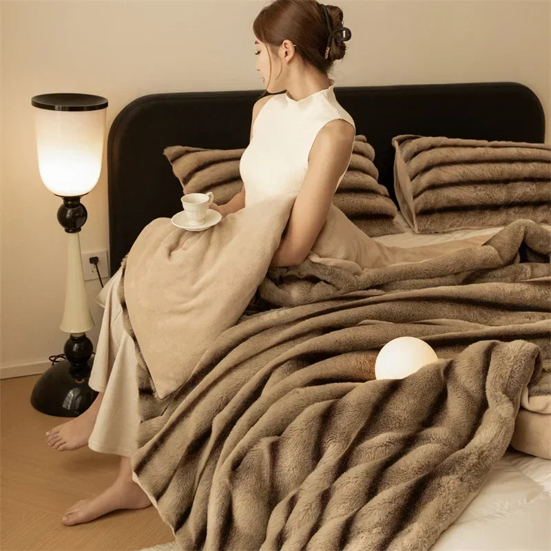 Imitation Rabbit Fur Plush Blanket Throw Blankets for Bedroom Hotel Travel Winter Warm Bedspreads Super Soft Sofa Beds Blanket