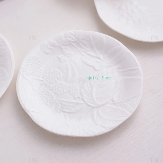 Nordic Style Bone Porcelain White Embossed Dining Plate Five Piece Set Vegetable Plate Dessert Plate Packaging Home Gift