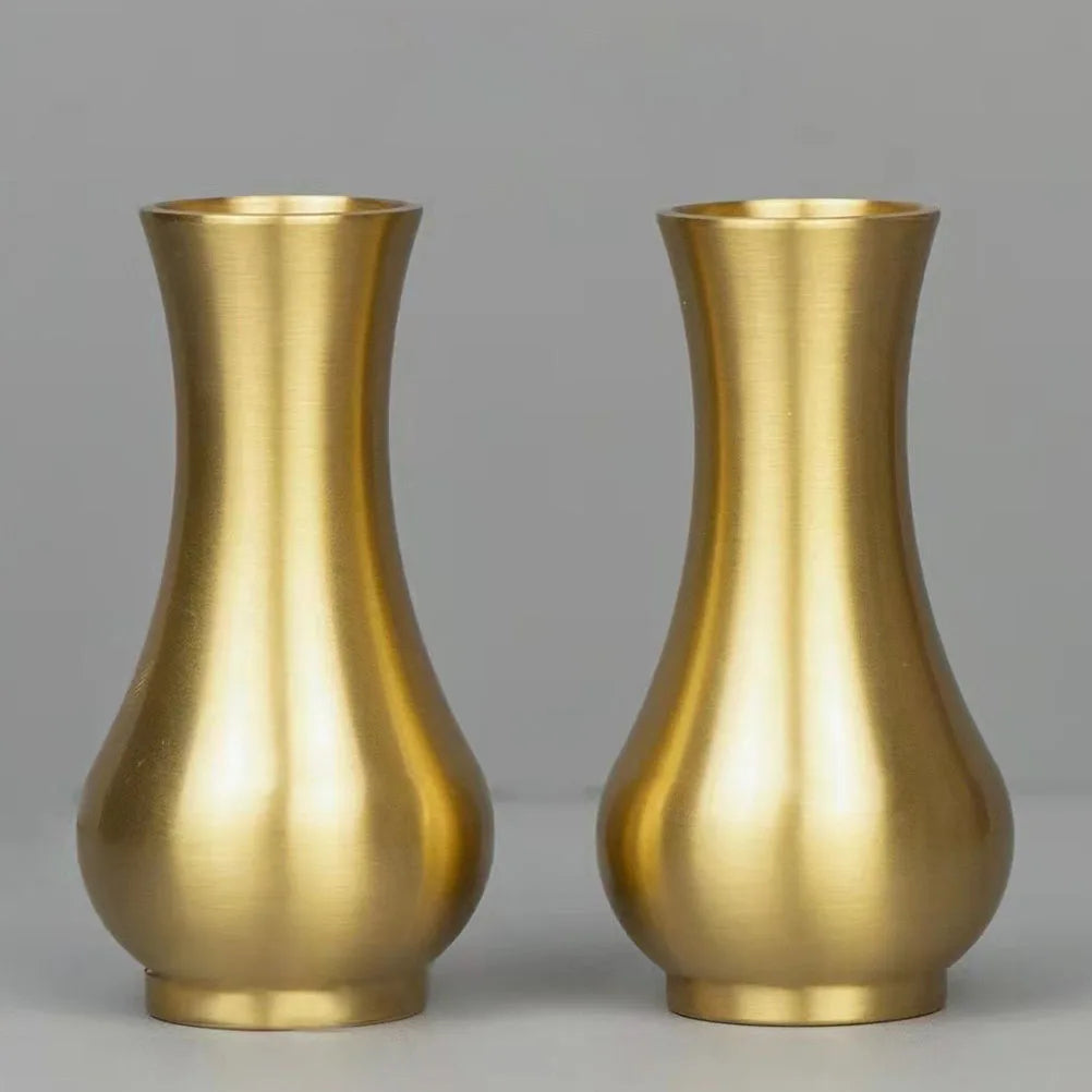 1pc Brass Vase Metal Vase Elegant Small Flower Vase for Home Office Living Room Bed Tabletop Large and tall vases