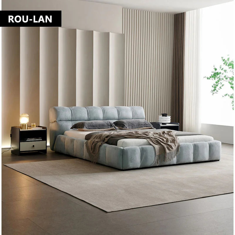 Modern minimalist fabric bed Modern master bedroom Italian minimalist light luxury designer double bed