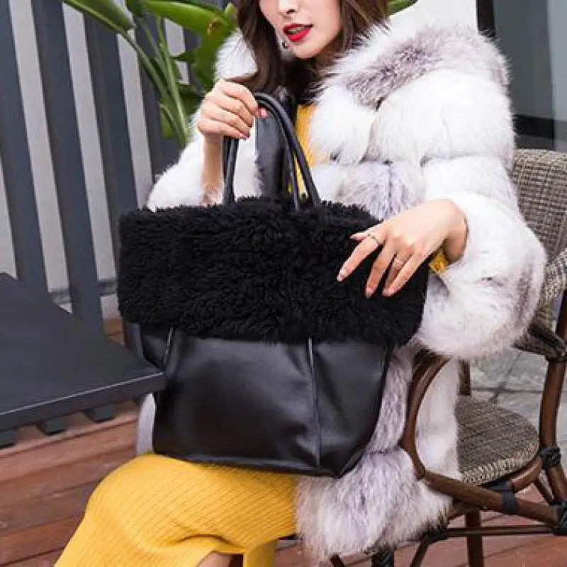 2024 Luxury Brand Women's Bag, Fashionable New And High-quality Fur Bucket Tote Bag, Famous Designer Leather Handbag For Women