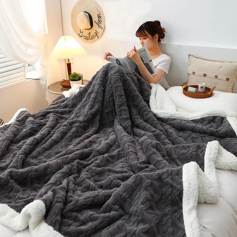 Winter Blanket Lamb Wool weighted Super Soft Double Side Microfiber Flannel Throw Blanket for Bed Comfortable Warm Comforter