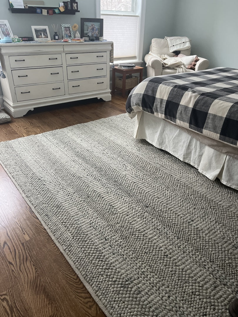 Salvo Premium Wool Area Rug-3